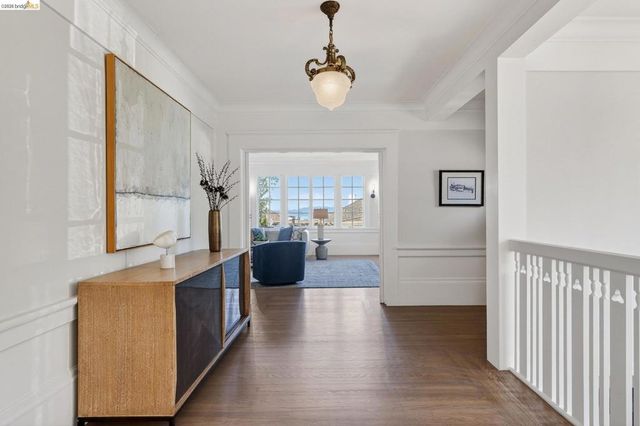 316 Pacific Ave, Piedmont, CA 94611