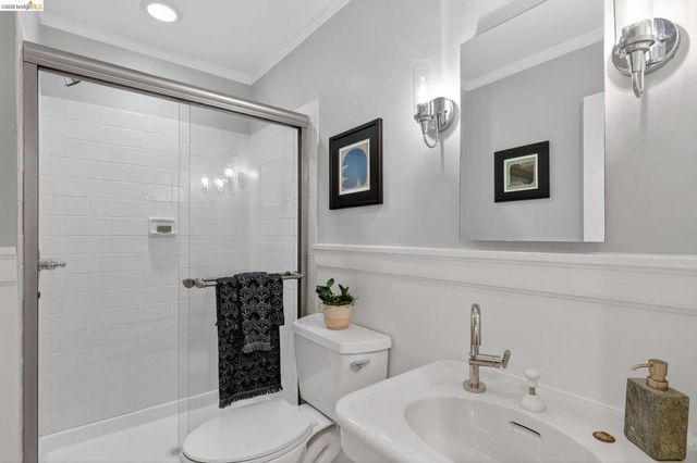 316 Pacific Ave, Piedmont, CA 94611