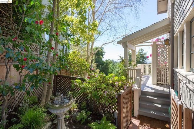 316 Pacific Ave, Piedmont, CA 94611