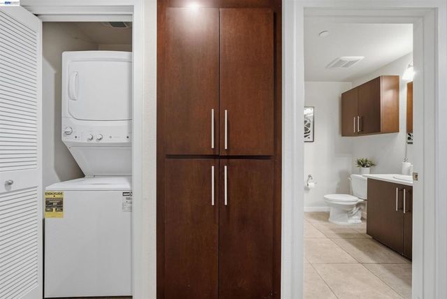 3289 Berryessa St 5, Palo Alto, CA 94303