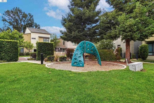 3289 Berryessa St 5, Palo Alto, CA 94303