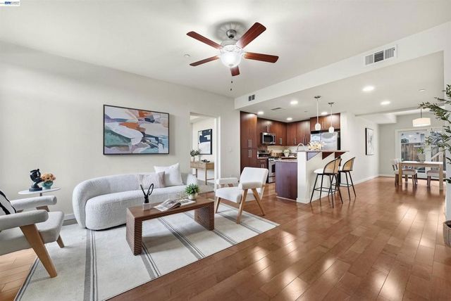 3289 Berryessa St 5, Palo Alto, CA 94303