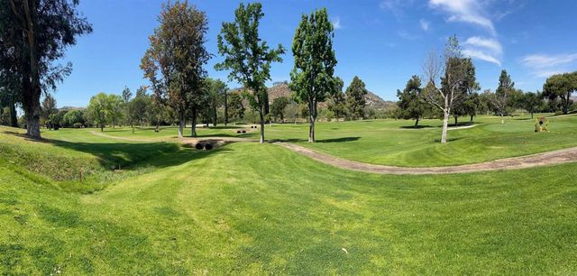 4650 Dulin Road SPC 1, Fallbrook, CA 92028