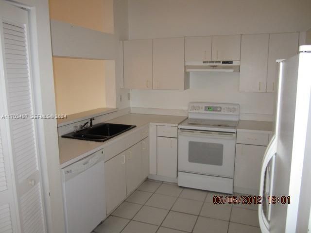20820 San Simeon Way 26G, Miami, FL 33179