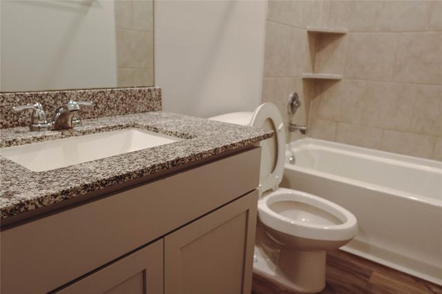 26202 Emory Hollow Drive, Tomball, TX 77375