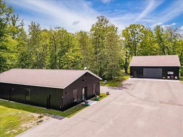 5841 Spruce Lane, Duluth, MN 55811