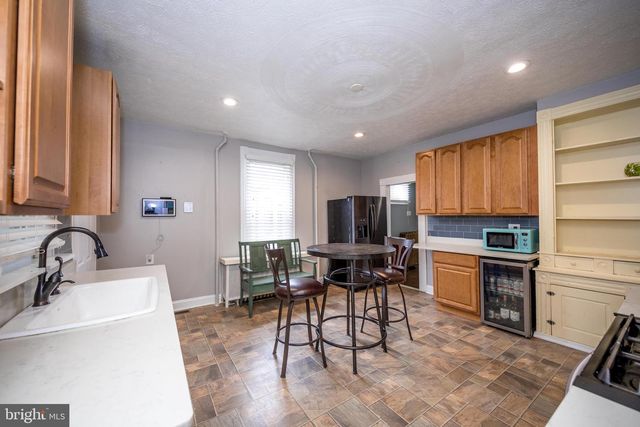 2540 LIBERTY PKWY, Baltimore, MD 21222