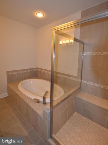 22358 EXE SQUARE, Ashburn, VA 20148