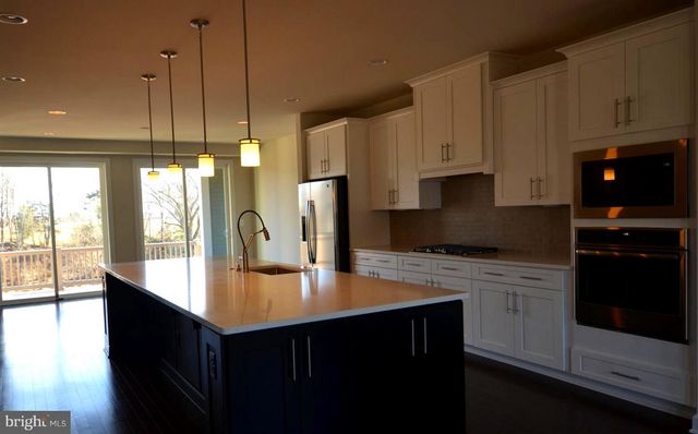 22358 EXE SQUARE, Ashburn, VA 20148