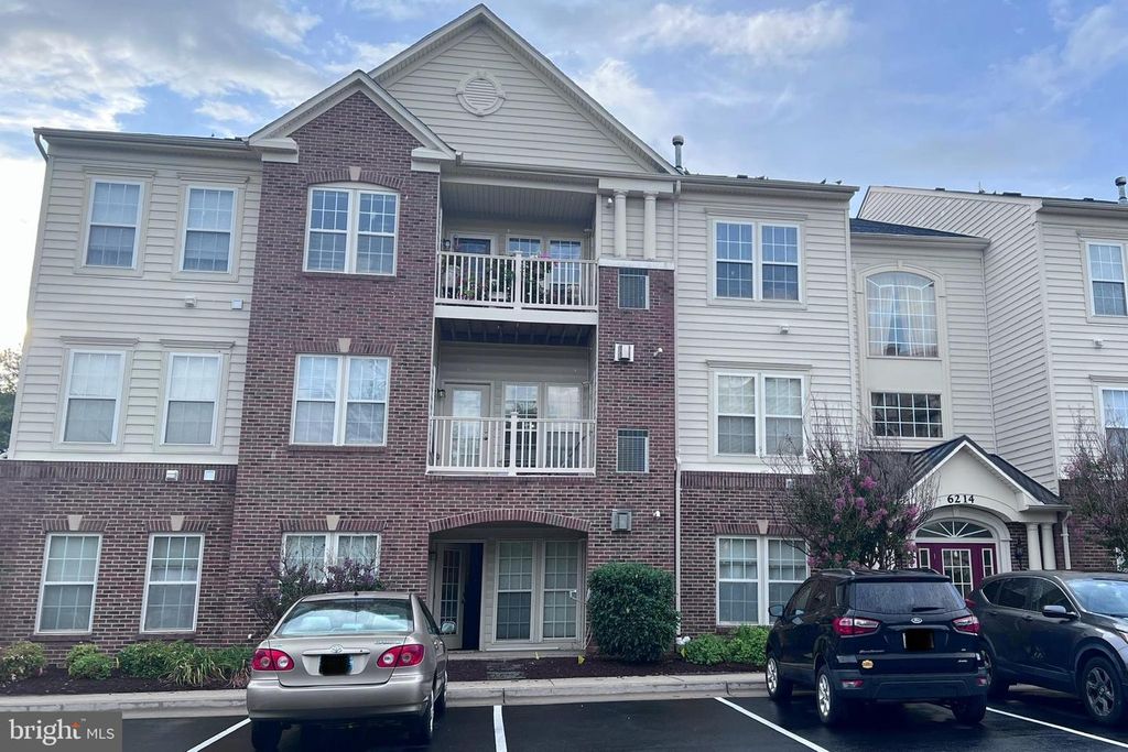 6214 WESTCHESTER PARK DR #402A, College Park, MD 20740