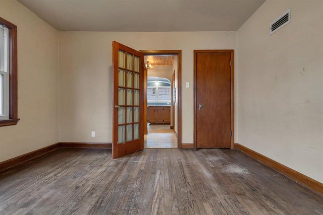 1046 KELLOGG STREET, Green Bay, WI 54303