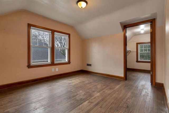 1046 KELLOGG STREET, Green Bay, WI 54303