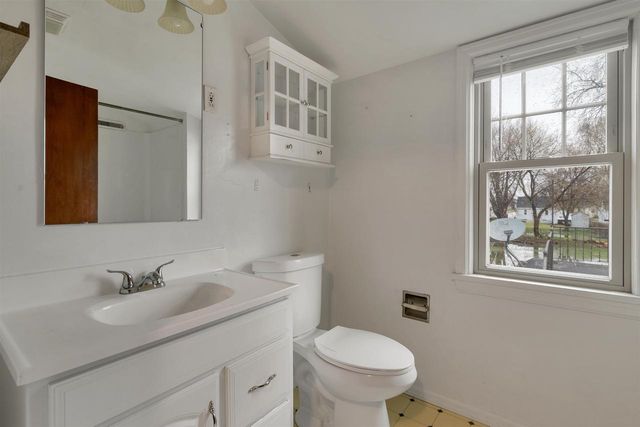 1046 KELLOGG STREET, Green Bay, WI 54303