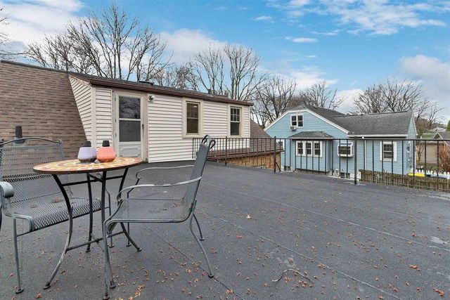 1046 KELLOGG STREET, Green Bay, WI 54303