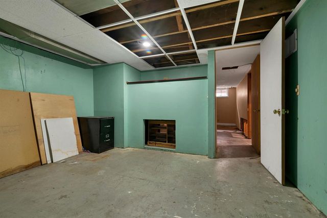 1046 KELLOGG STREET, Green Bay, WI 54303