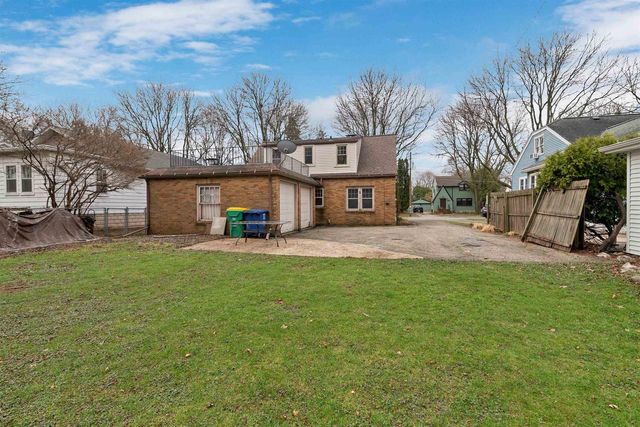 1046 KELLOGG STREET, Green Bay, WI 54303