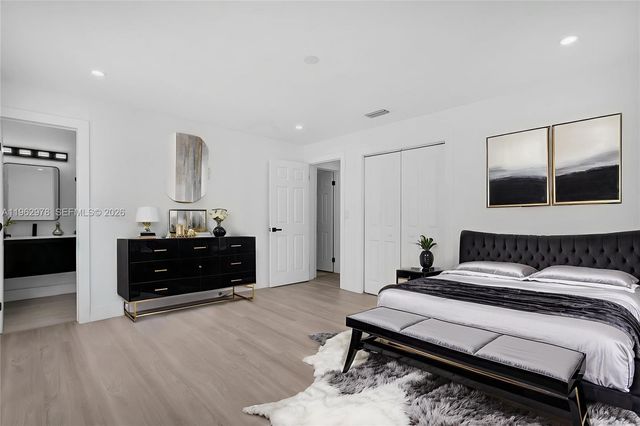 7501 Raleigh St, Hollywood, FL 33024