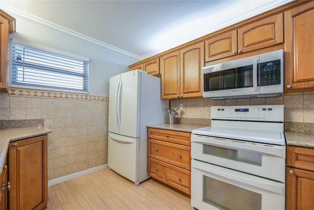 3920 Inverrary Boulevard 604-C, Lauderhill, FL 33319