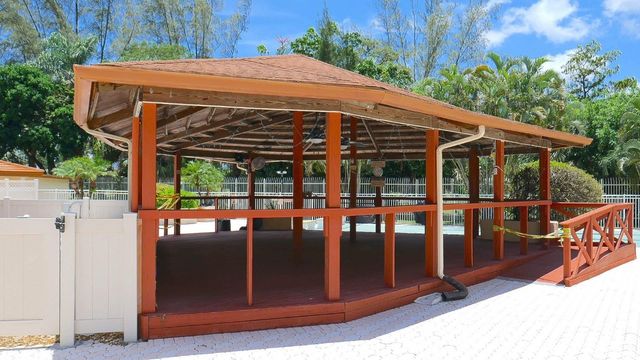 3920 Inverrary Boulevard 604-C, Lauderhill, FL 33319