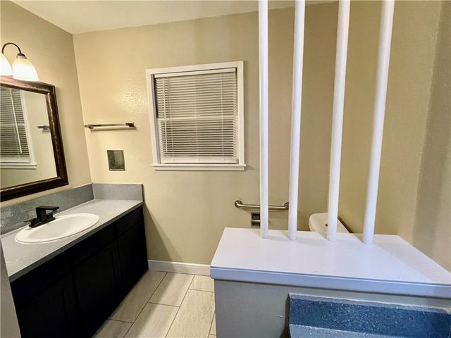 4725 Jean St, Corpus Christi, TX 78411