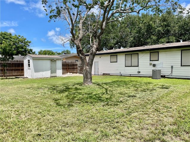 4725 Jean St, Corpus Christi, TX 78411