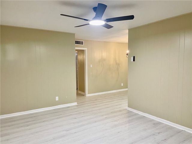 4725 Jean St, Corpus Christi, TX 78411