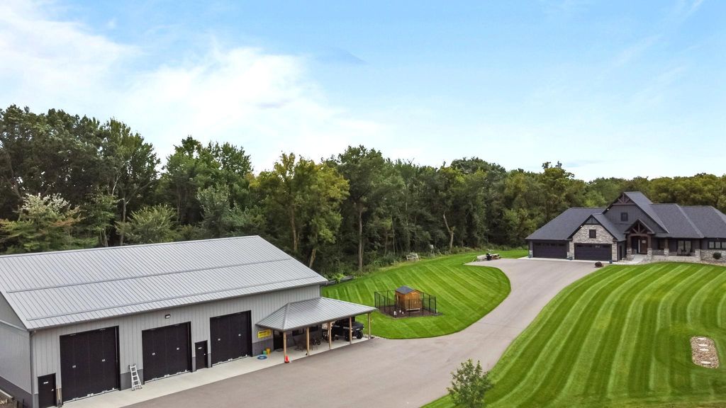18540 Flamingo Street NW, Cedar, MN 55011 — exterior