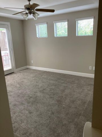 5941 South Loop E 705, Houston, TX 77033