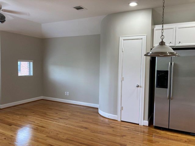 5941 South Loop E 705, Houston, TX 77033
