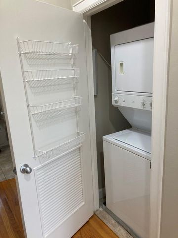 5941 South Loop E 705, Houston, TX 77033