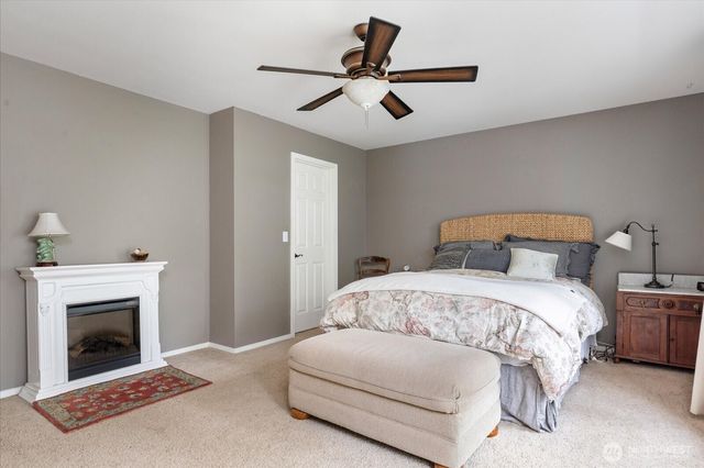2415 E Cedar Hills Drive, Mount Vernon, WA 98274