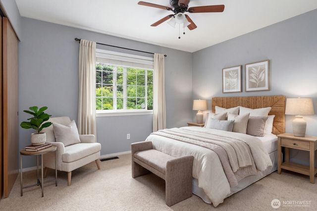 2415 E Cedar Hills Drive, Mount Vernon, WA 98274