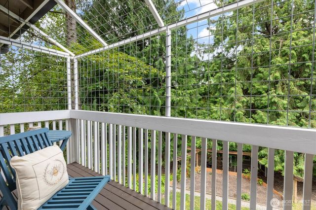 2415 E Cedar Hills Drive, Mount Vernon, WA 98274