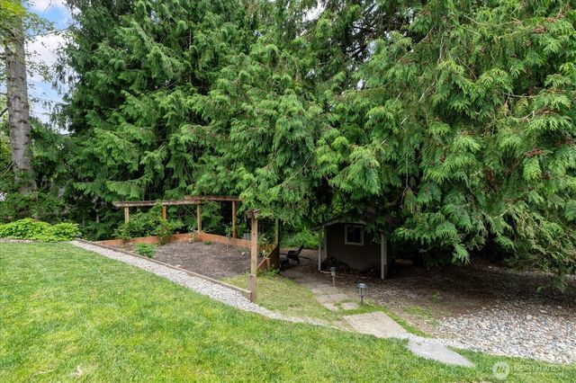 2415 E Cedar Hills Drive, Mount Vernon, WA 98274
