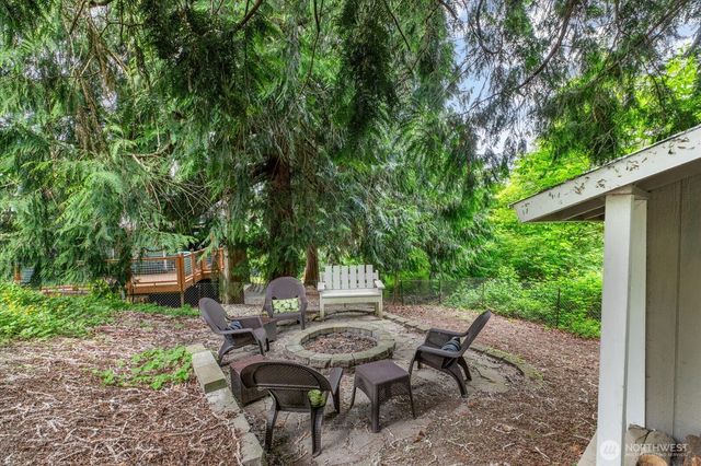2415 E Cedar Hills Drive, Mount Vernon, WA 98274