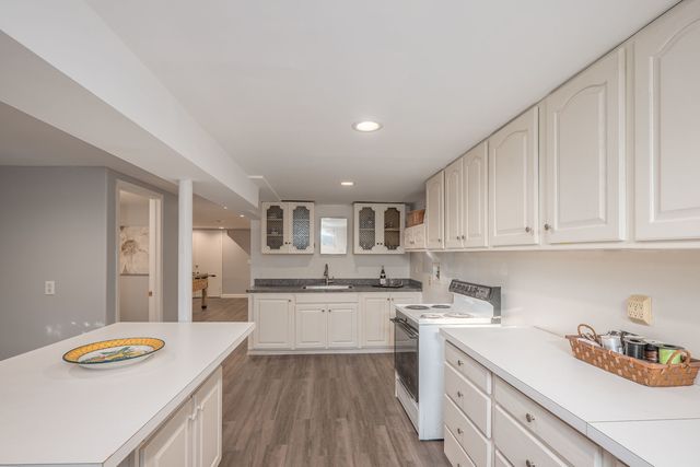 921 Ray Street, Geneva, IL 60134