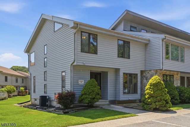 235 Cherokee Rd, Andover Twp., NJ 07848