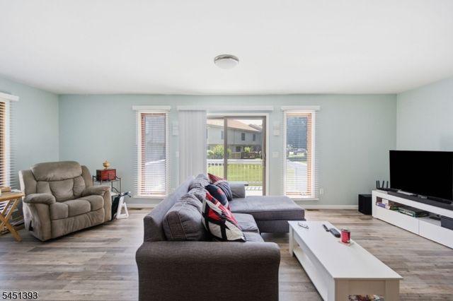 235 Cherokee Rd, Andover Twp., NJ 07848
