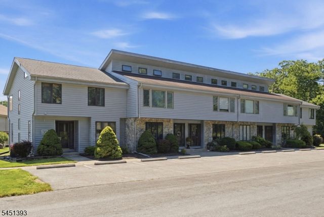 235 Cherokee Rd, Andover Twp., NJ 07848