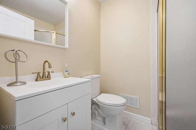 235 Cherokee Rd, Andover Twp., NJ 07848