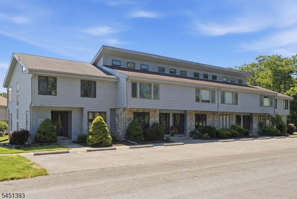 235 Cherokee Rd, Andover Twp., NJ 07848 — photo 3