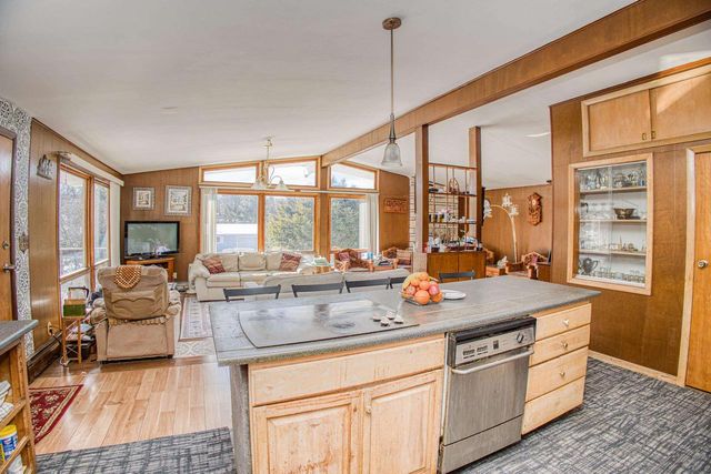 170 N College Drive, Platteville, WI 53818