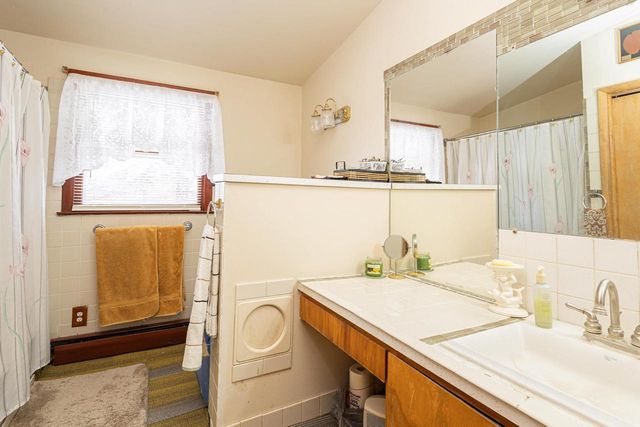 170 N College Drive, Platteville, WI 53818