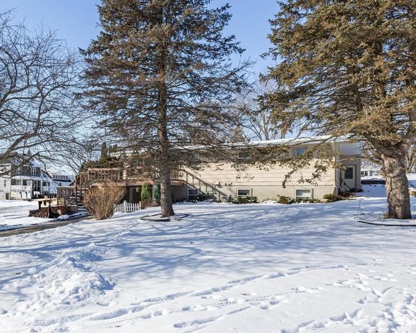 170 N College Drive, Platteville, WI 53818