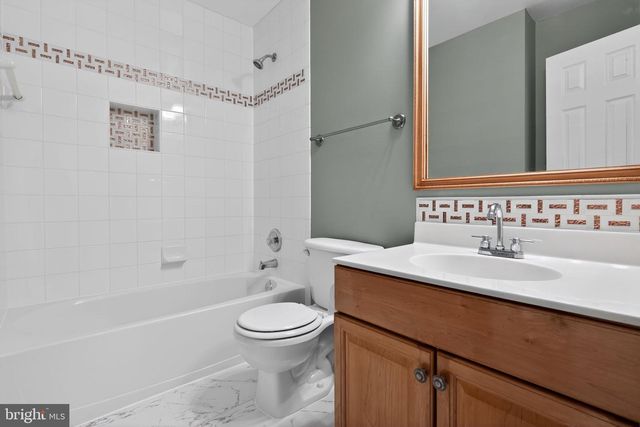 9745 QUIET BROOK LN, Clinton, MD 20735