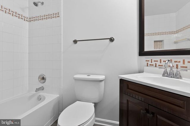 9745 QUIET BROOK LN, Clinton, MD 20735