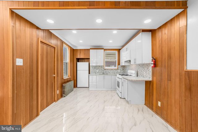 236 KENILWORTH AVE, Philadelphia, PA 19120