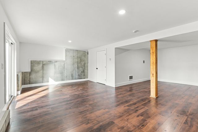 22 Mullen Drive, Pittsfield, NH 03263