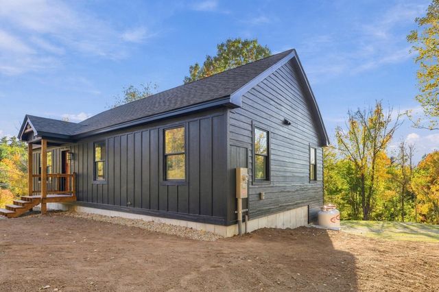 22 Mullen Drive, Pittsfield, NH 03263