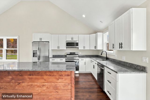 22 Mullen Drive, Pittsfield, NH 03263